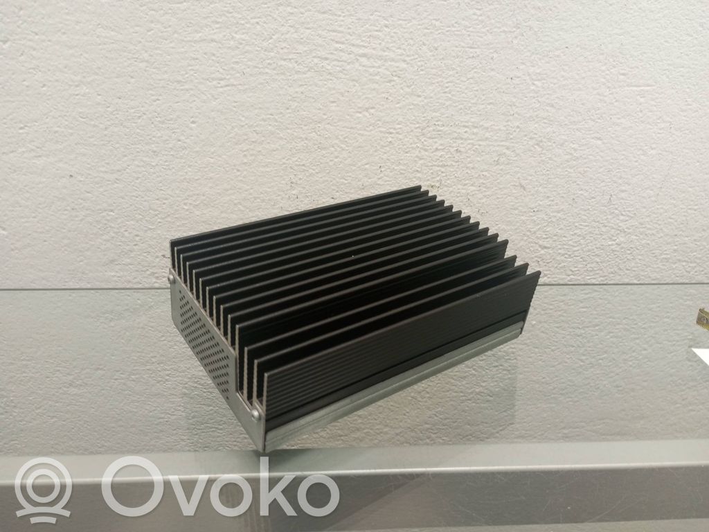 BMW X5 E70 Sound amplifier 