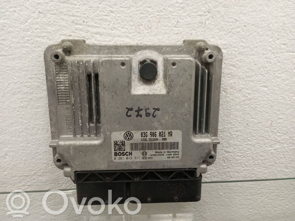 Volkswagen PASSAT B6 Sterownik / Moduł ECU 