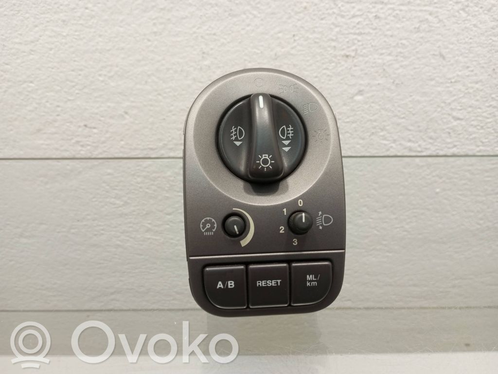 Jaguar X-Type Light switch 