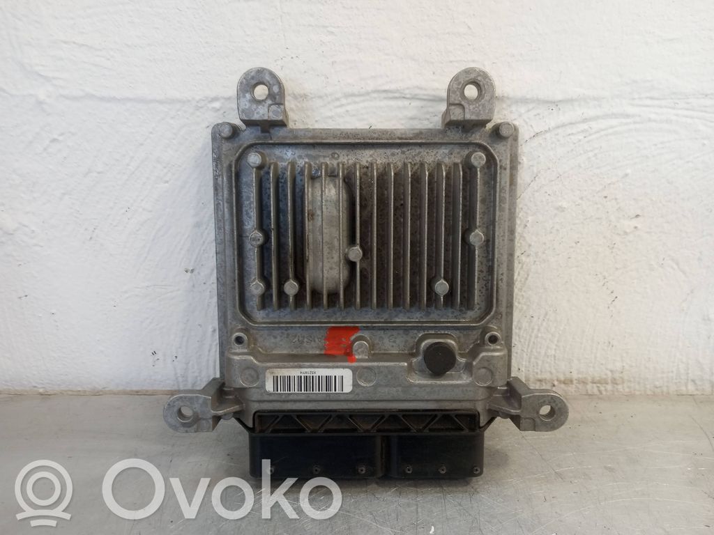 Mercedes-Benz C W205 Engine control unit/module 