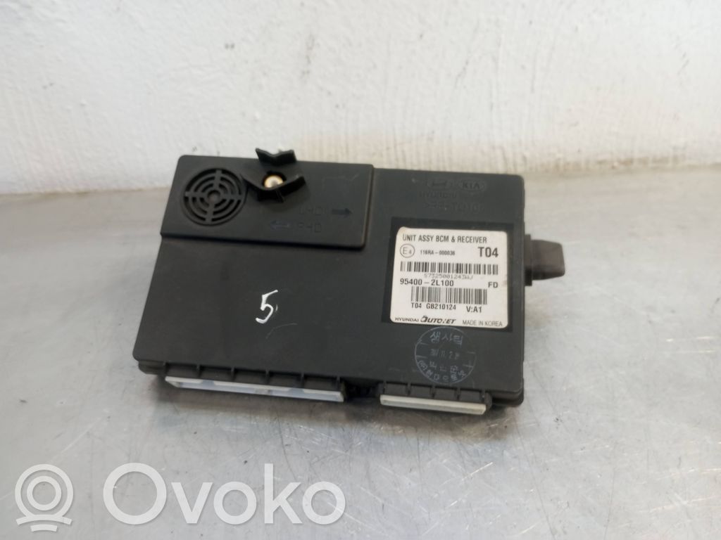 Hyundai i30 Steuergerät Antenne 
