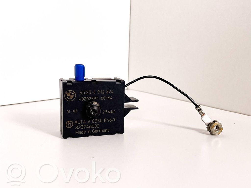 BMW 3 E46 Antenos stiprintuvas 
