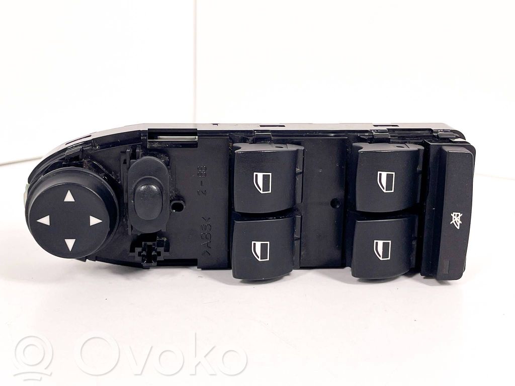 Electric window control switch   9217335,61319217335,10W45K802,61316948623,61316948637,61316948638,61319132127,61319132139,61319132140,61319155501,61319155504,61319155505,61319217326,61319217336,6948623,6948637,6948638,9132127,9132139,9132140,9155501,9155504,9155505,9217326,9217336,HW06SH07