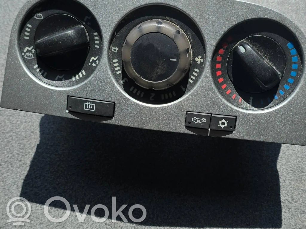 Opel Corsa D Climate control unit 