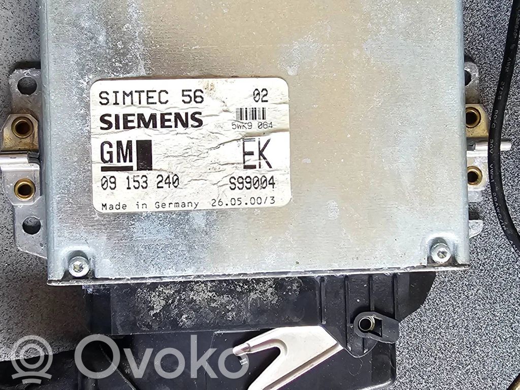 Opel Vectra B Engine control unit/module 