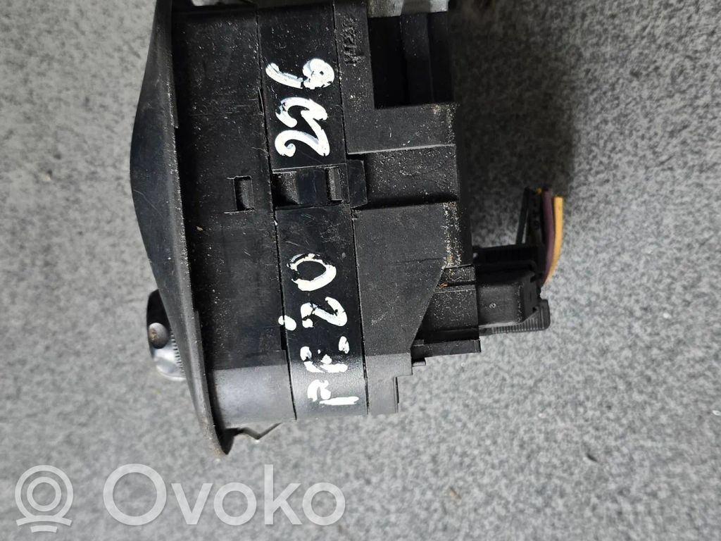 Peugeot 206 Electric window control switch 
