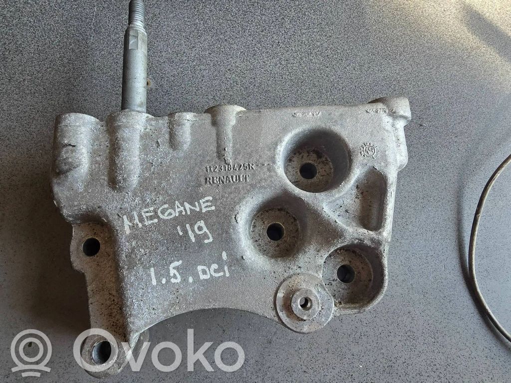 Nissan Qashqai Engine mounting bracket 