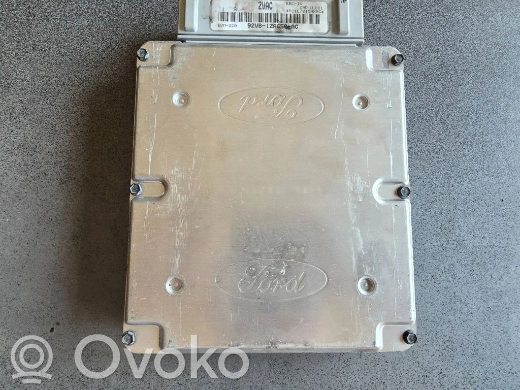Ford Transit Variklio valdymo blokas 