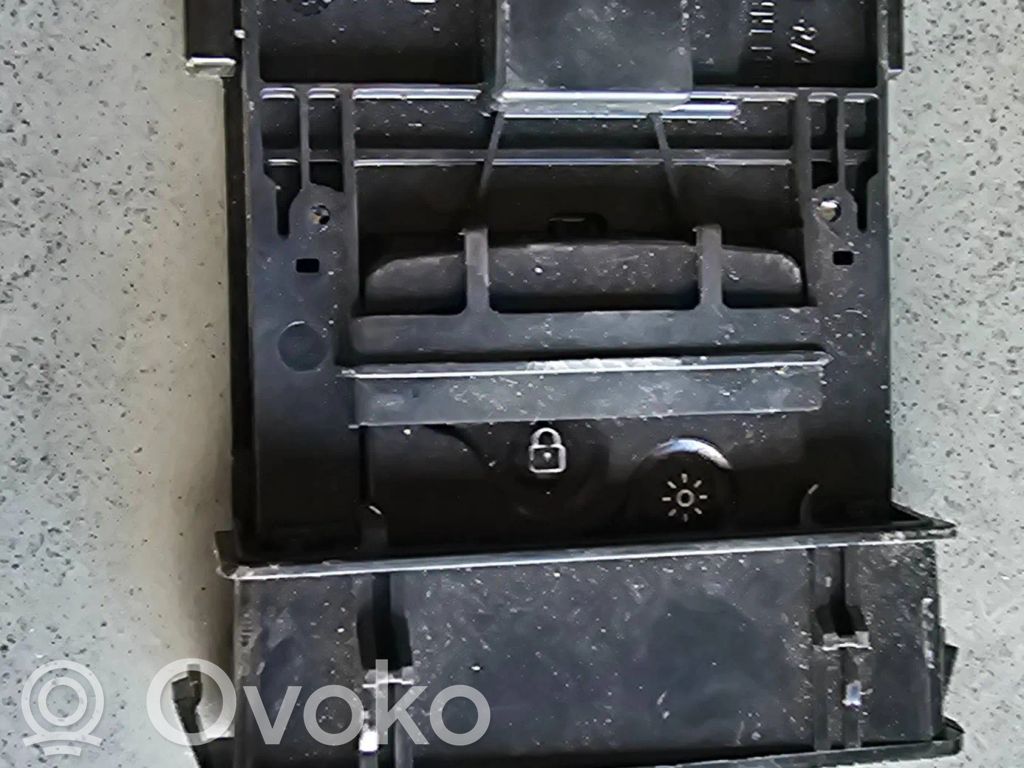 Renault Laguna III Ignition key card reader 