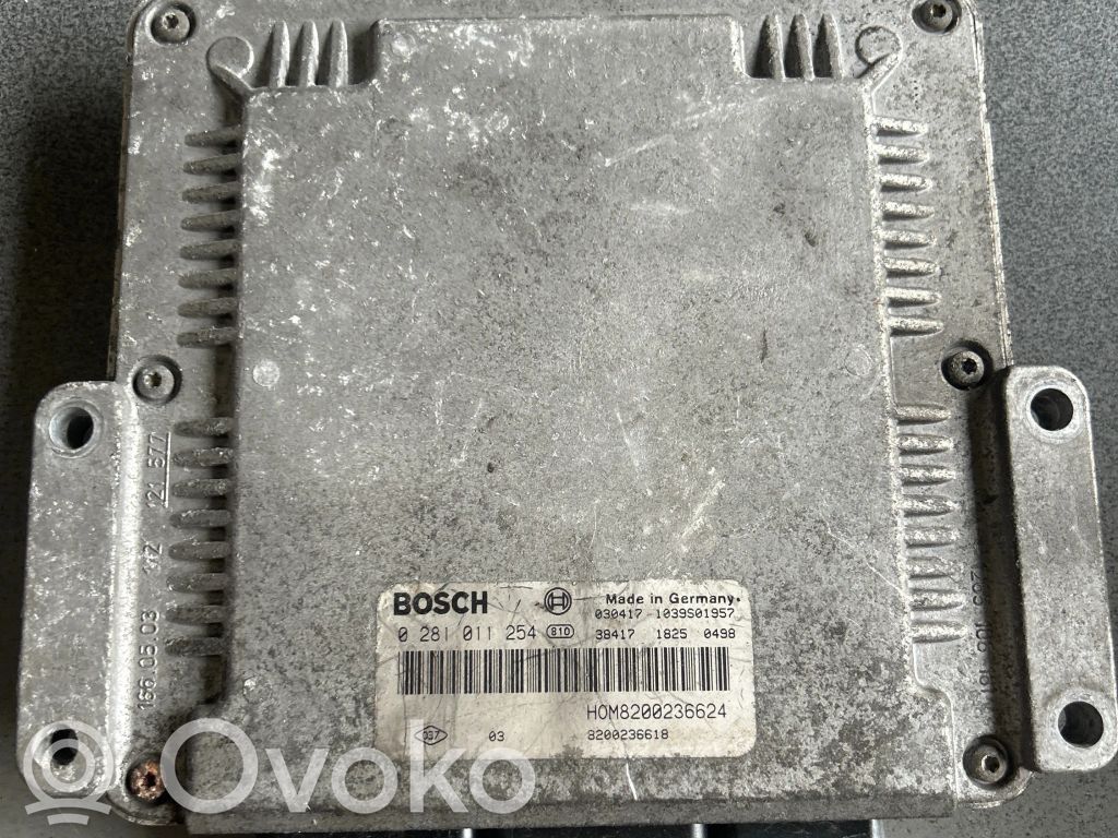 Renault Master II Engine control unit/module 