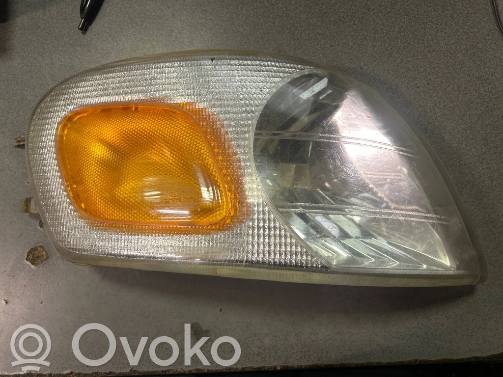 Front indicator light   16521704B