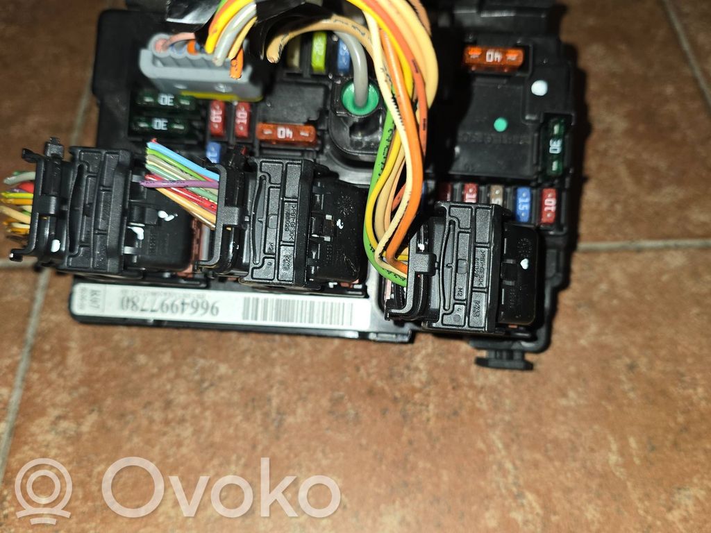 Peugeot 207 Fuse module 