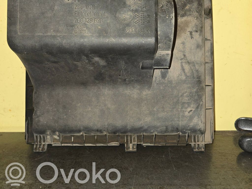 Volkswagen II LT Air filter box 