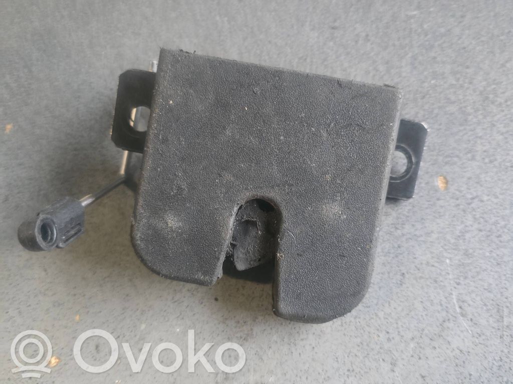 Volkswagen Caddy Zamek klapy tylnej / bagażnika 