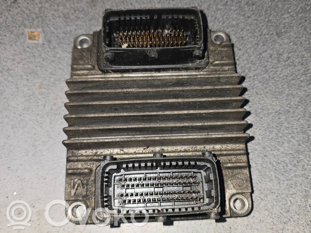 Opel Combo C Engine control unit/module 
