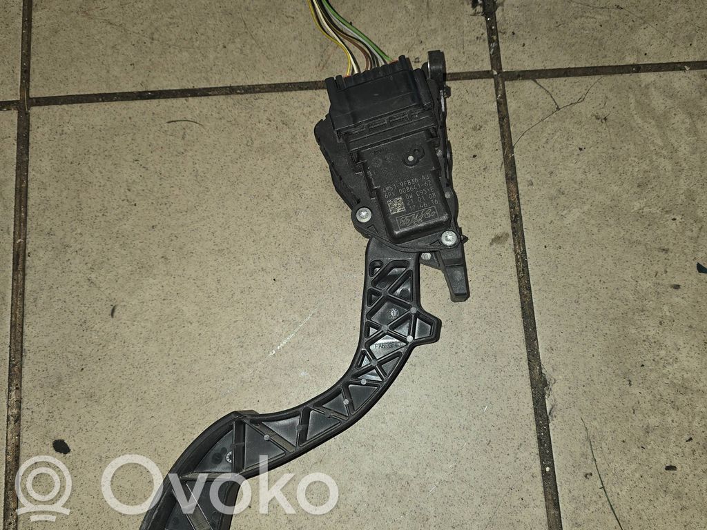 Ford Focus Accelerator throttle pedal 