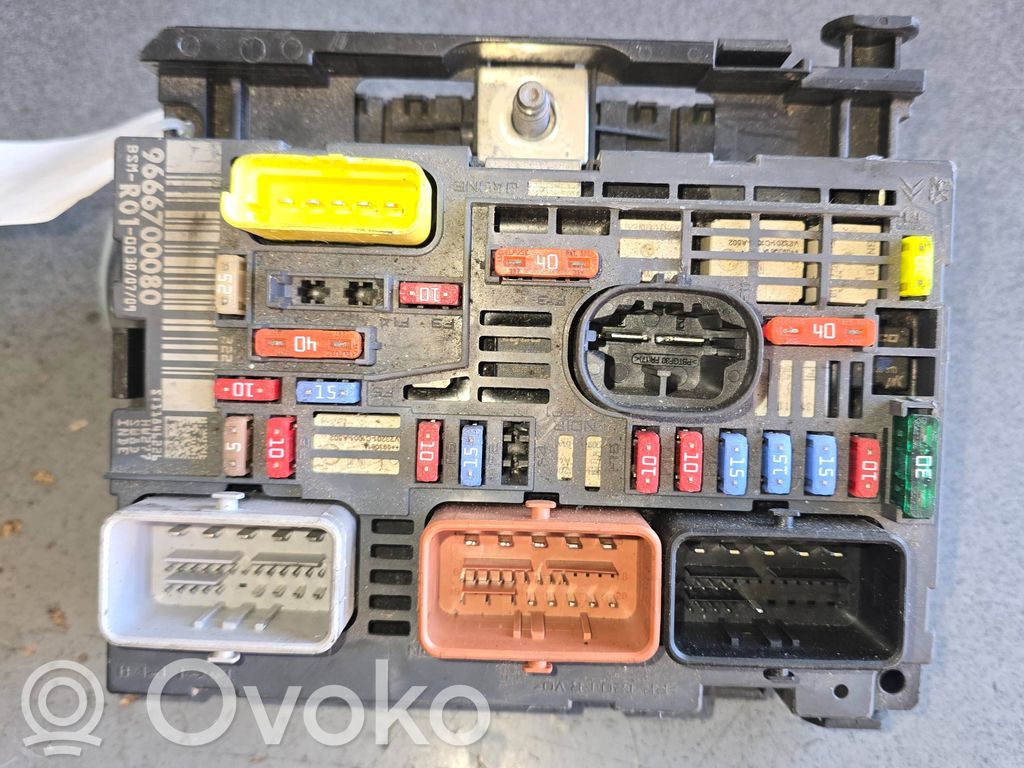 Citroen C4 I Picasso Módulo de fusible 