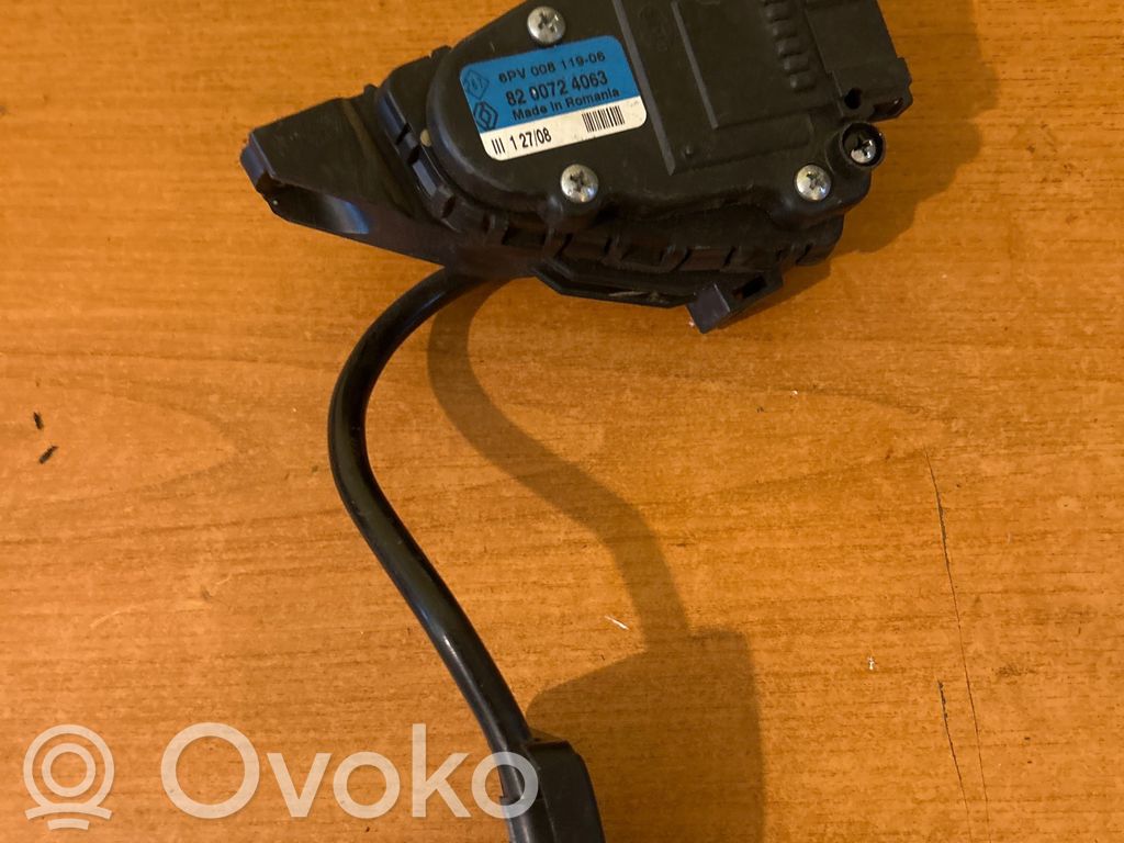 Renault Master II Accelerator throttle pedal 