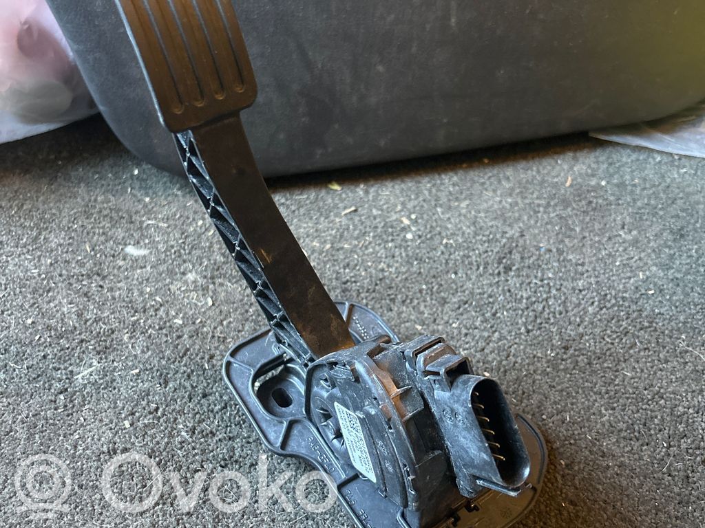 Ford Transit Pedał gazu / przyspieszenia 