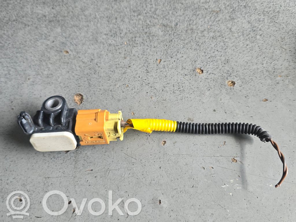 Opel Combo D Airbag deployment crash/impact sensor 