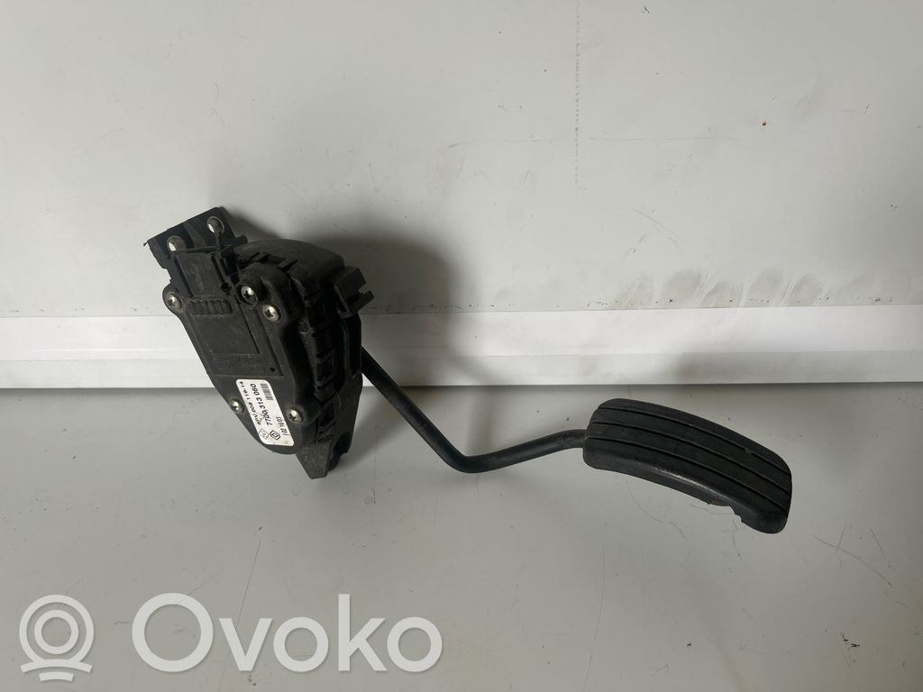 Opel Vivaro Akceleratoriaus pedalas 