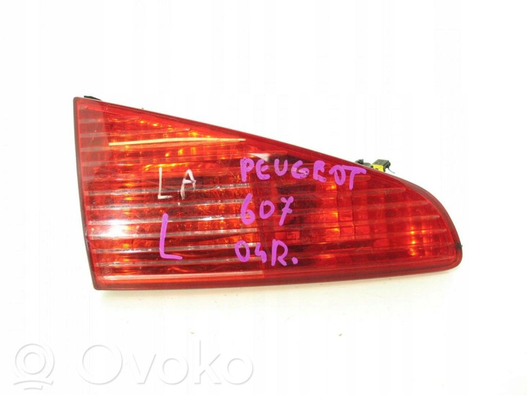 Peugeot 607 Tailgate rear/tail lights 