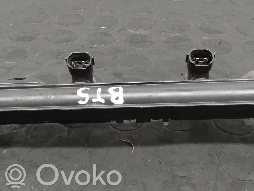 Skoda Fabia Mk2 (5J) Listwa wtryskowa 