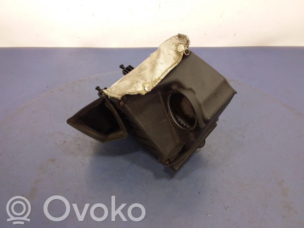 Volkswagen Phaeton Air filter box 