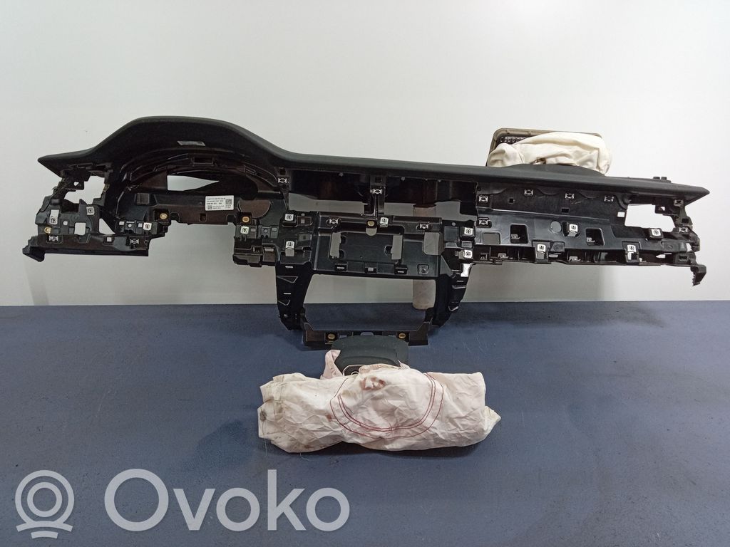 Audi Q7 4M Panelis 