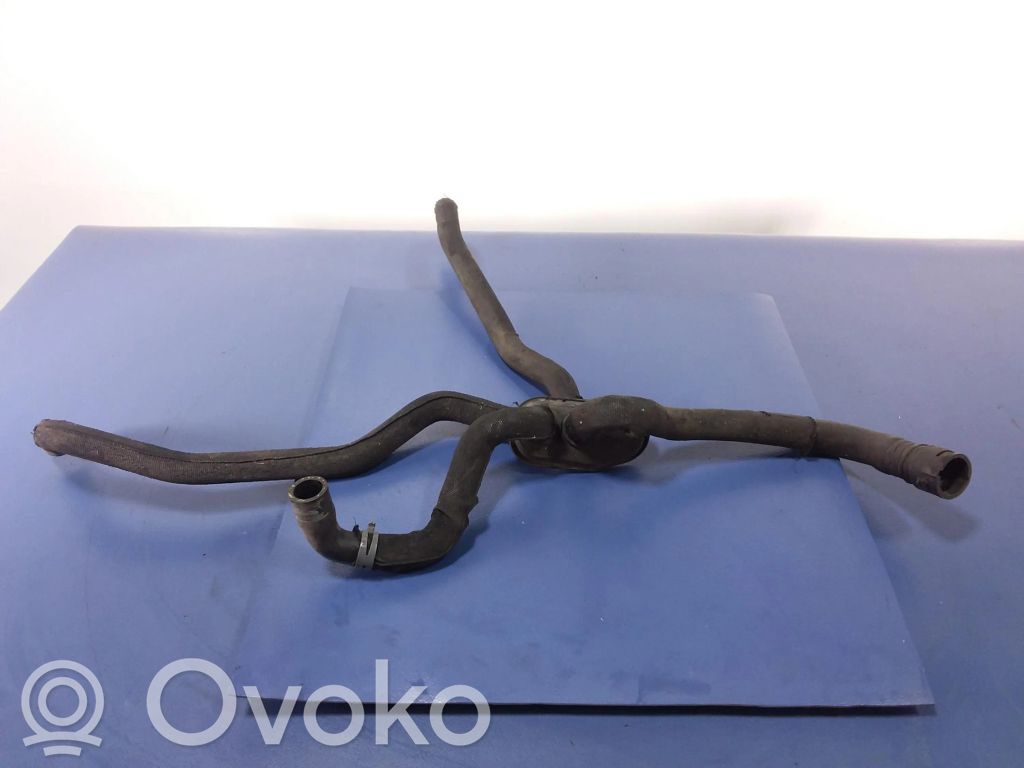 Engine coolant pipe/hose