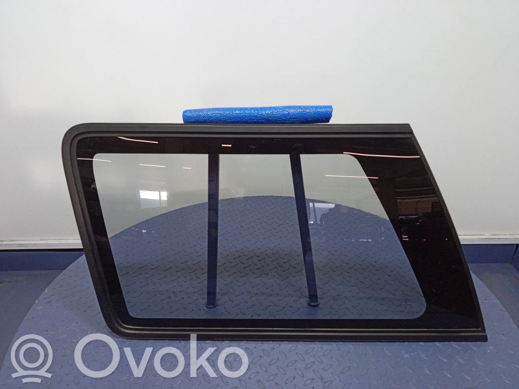 Rear side window
