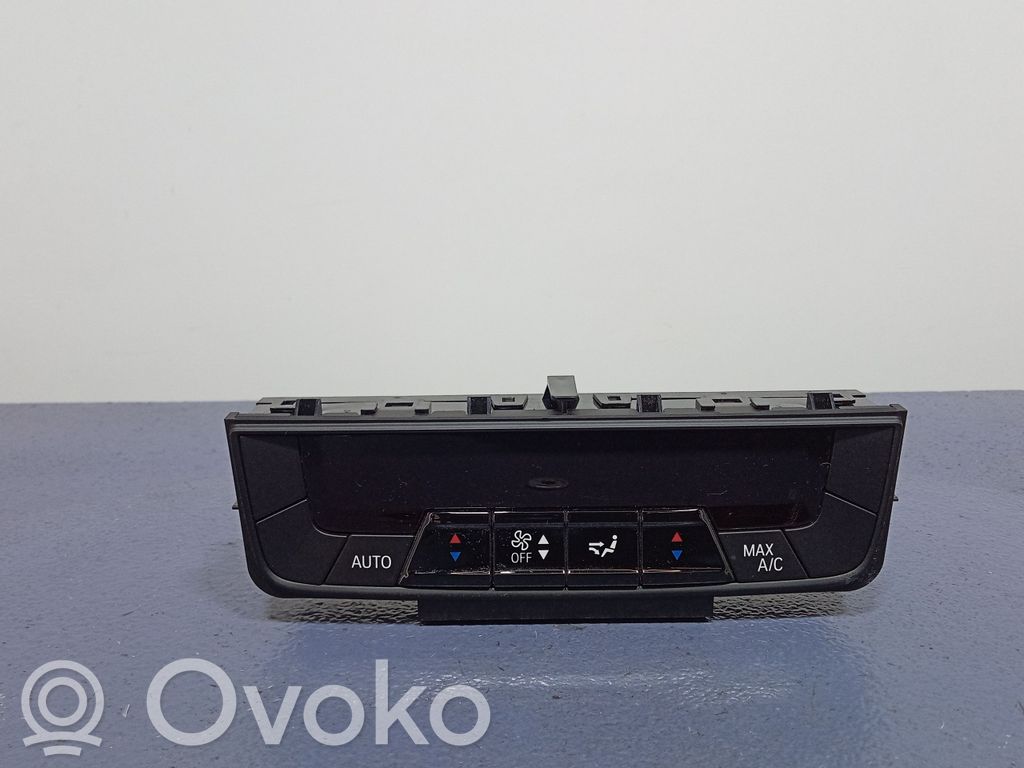 BMW iX Climate control unit 