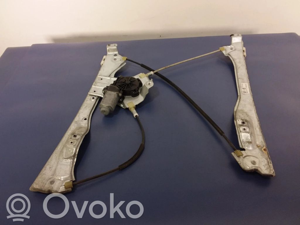 Renault Clio III Elektryczny podnośnik szyby drzwi przednich 