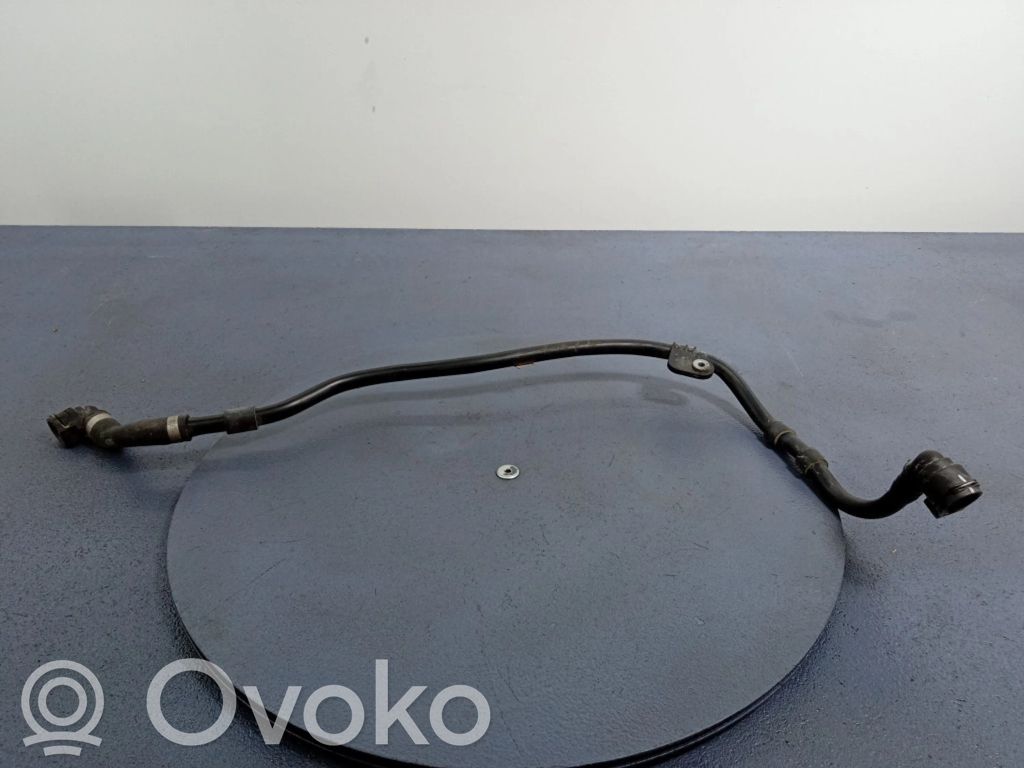 BMW 7 G11 G12 Tubo flessibile del liquido di raffreddamento del motore
