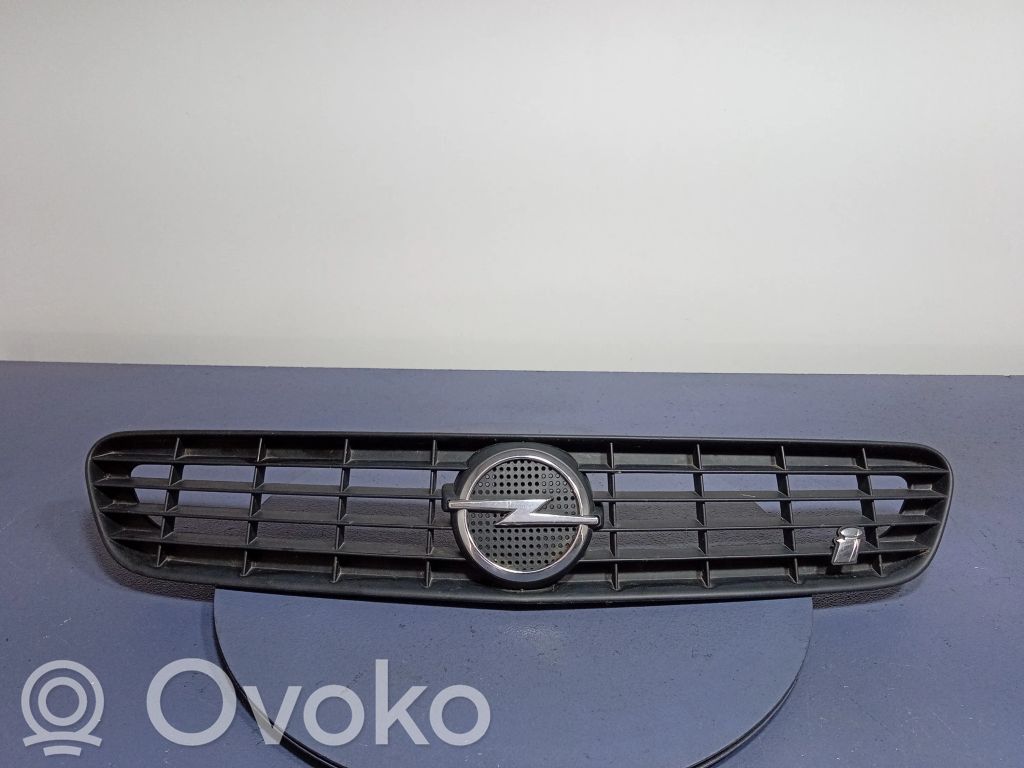 Opel Vectra C Atrapa chłodnicy / Grill 