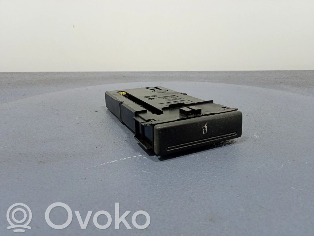 Audi A2 Glove box 