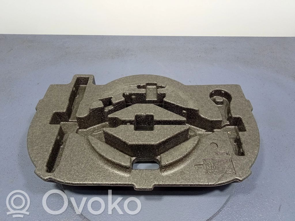 Bedford Astra Glove box 