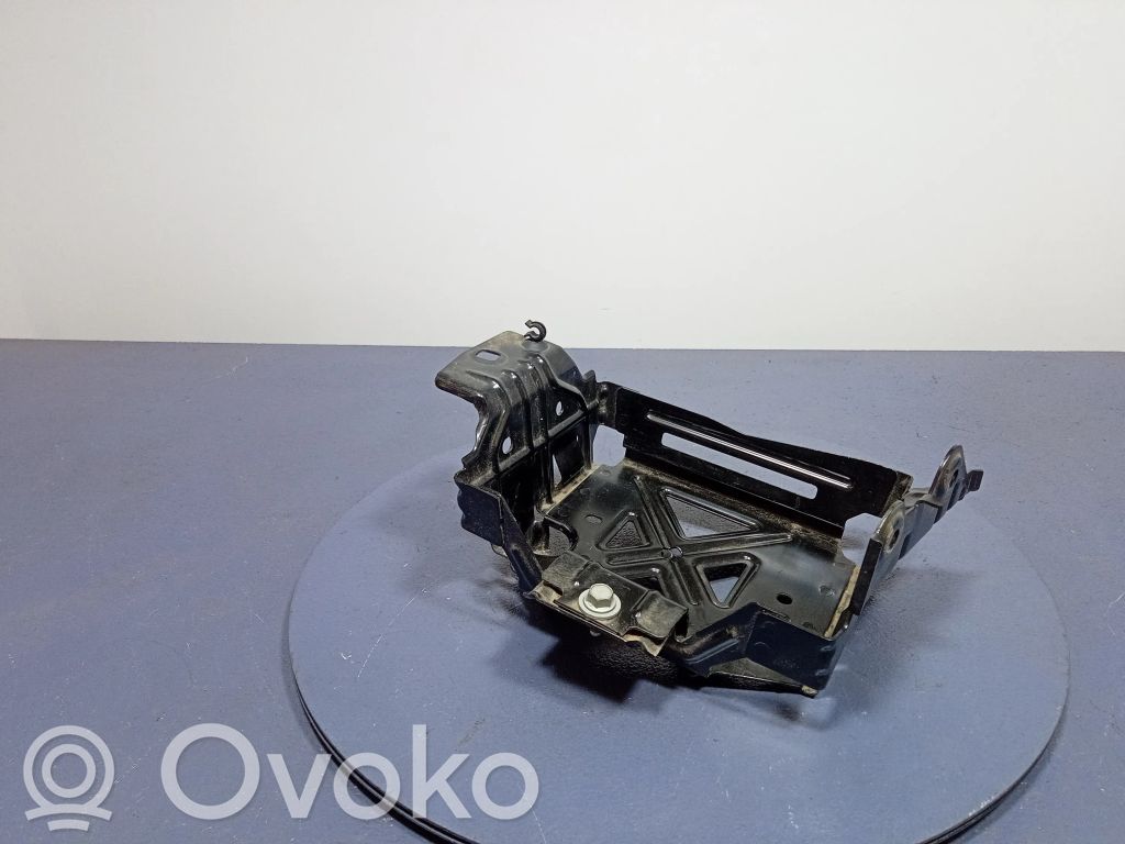 BMW i4 Battery box tray 