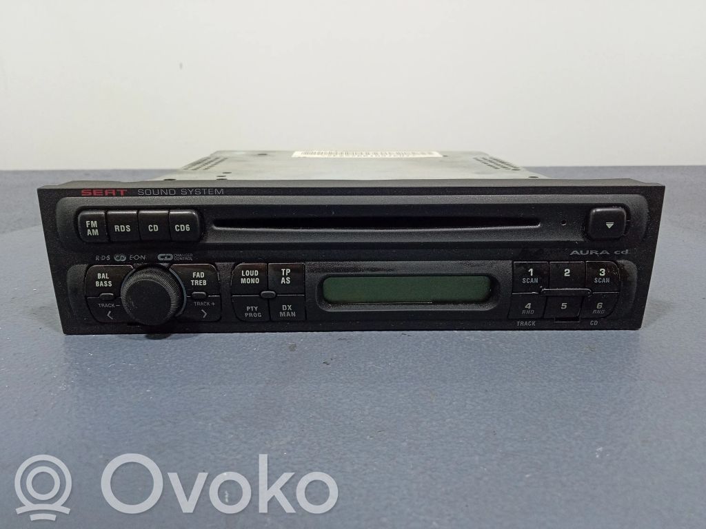 Panel / Radioodtwarzacz CD/DVD/GPS   1M0035186D,1M0035186D