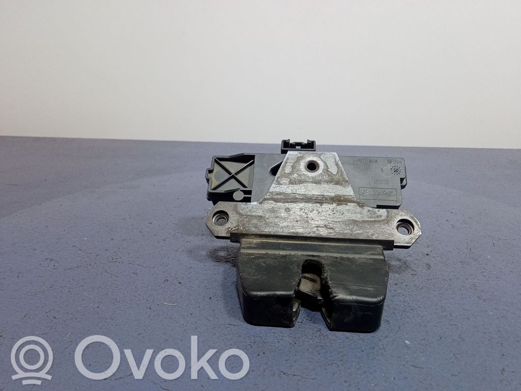 Volvo V50 Aizmugurējā pārsega slēdzene 