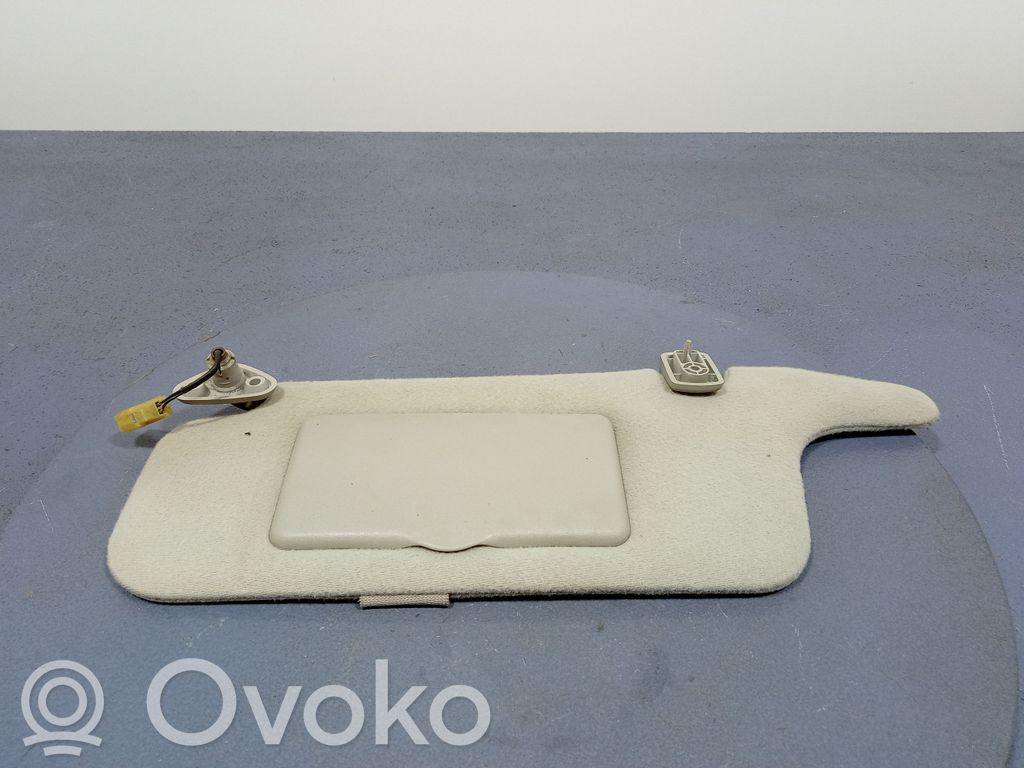 Sun visor