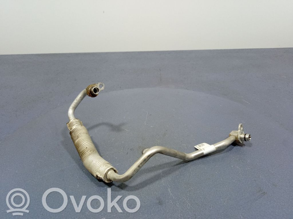 Tuyau graissage turbo   8629959,8629959