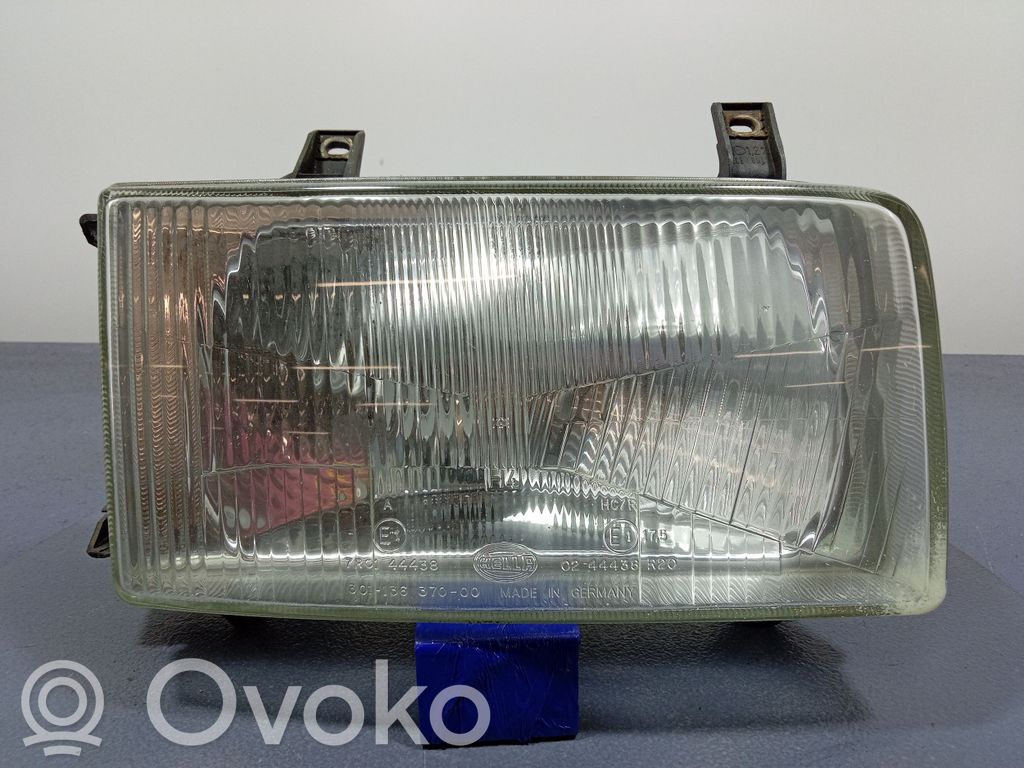 Volkswagen Transporter - Caravelle T4 Headlight/headlamp 