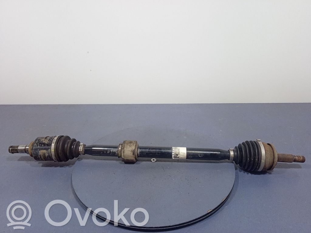 Toyota Auris E180 Eje de transmisión delantero 