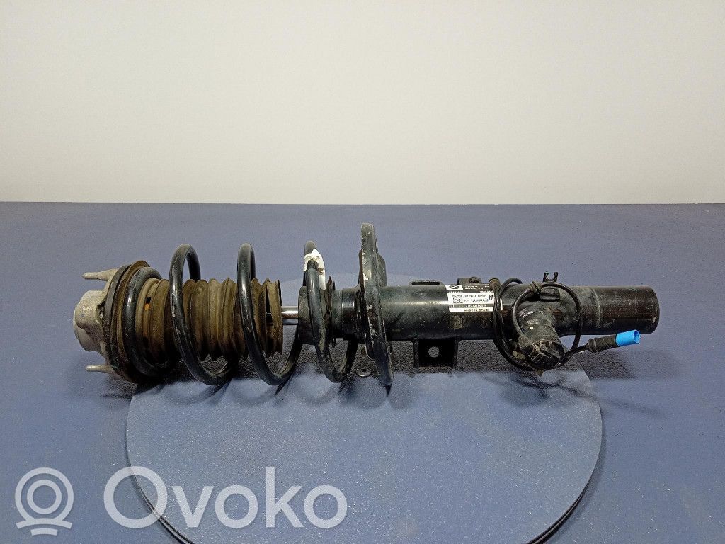 Priekšpusē amortizators   6898156,6898156