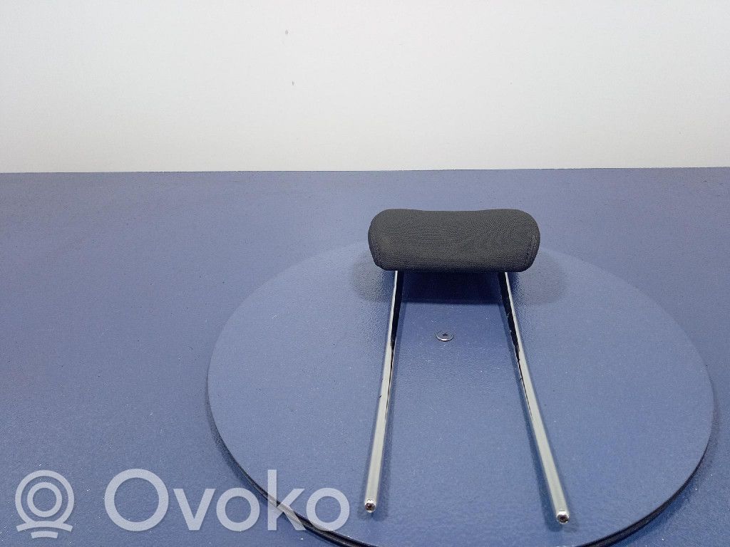 Etuistuimen pääntuki