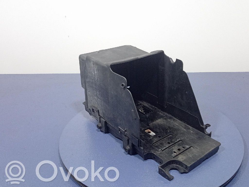 Akkulaatikon alusta   6G9110723A,6G9110723A