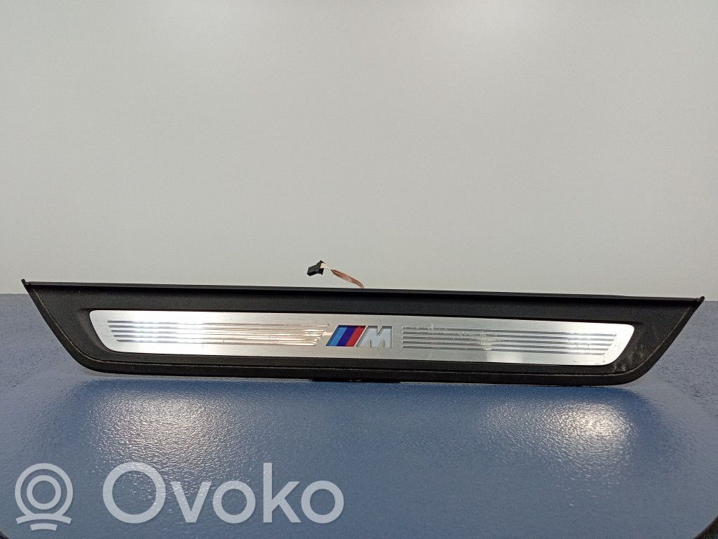 BMW 5 G30 G31 G38 Listwa progowa 