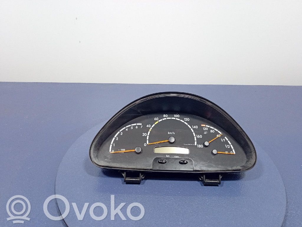 Mercedes-Benz Sprinter W901 W902 W903 W904 Licznik / Prędkościomierz 