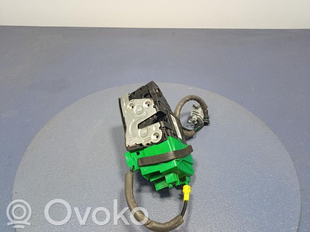 Hyundai i30 Zamek drzwi przednich 